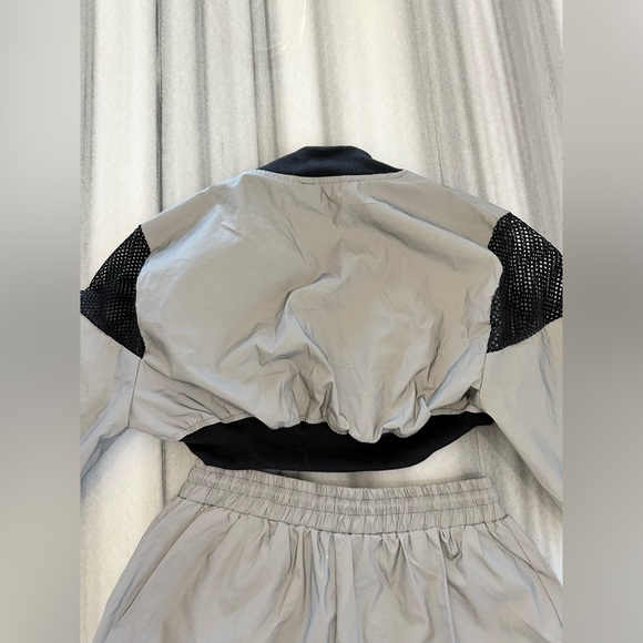 Reflective Silver Shorts & Cropped Jacket Set S - Picture 13 of 13